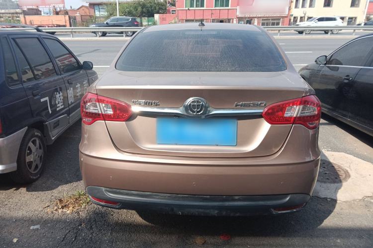 Used Brilliance H530 2017 1.6L Automatic Comfort Model Exterior 4