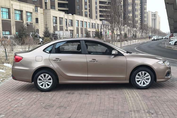 Used Brilliance H530 2017 1.6L Automatic Comfort Model Exterior 4