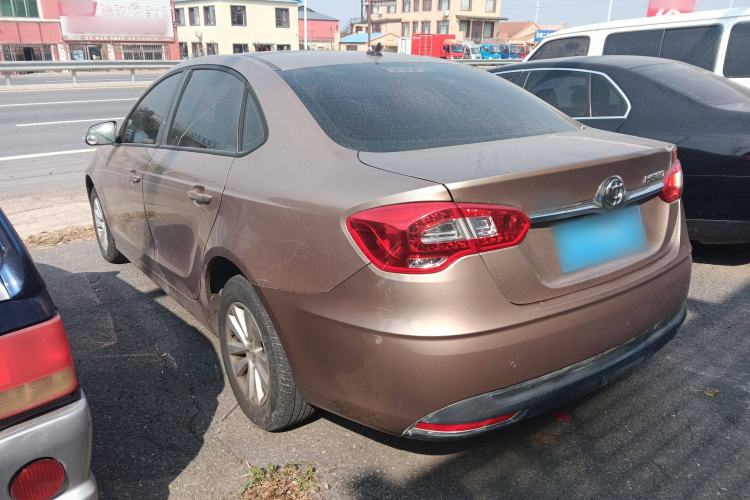 Used Brilliance H530 2017 1.6L Automatic Comfort Model Exterior 5