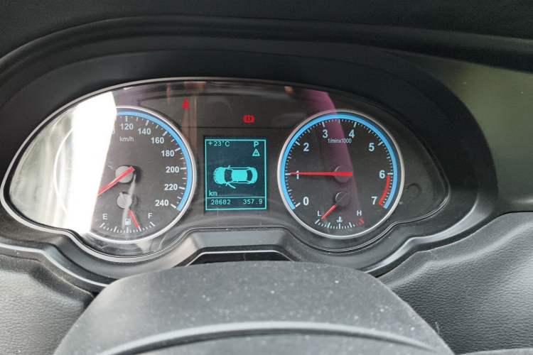 Used Brilliance H530 2017 1.6L Automatic Comfort Model Instrument Cluster