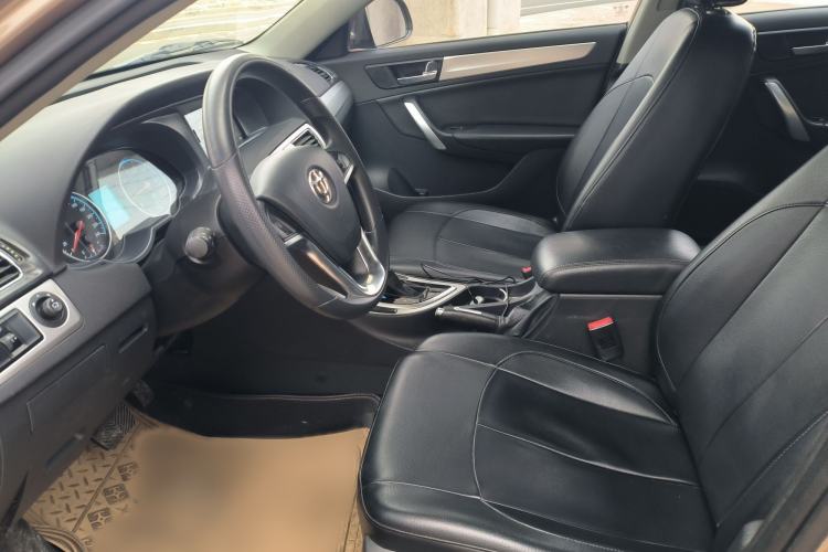 Used Brilliance H530 2017 1.6L Automatic Comfort Model Interior 3