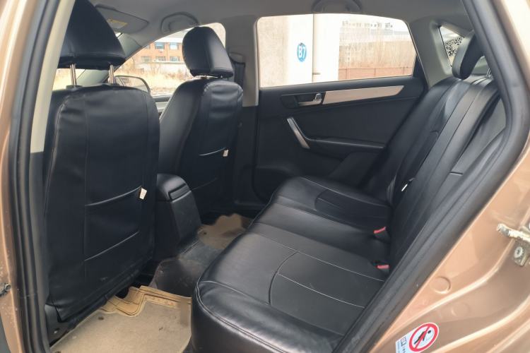 Used Brilliance H530 2017 1.6L Automatic Comfort Model Interior 4
