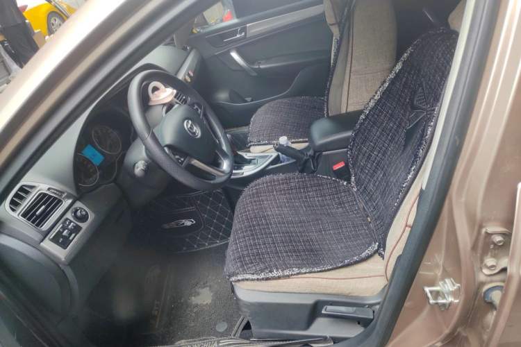 Used Brilliance H530 2017 1.6L Automatic Comfort Model Left Front Seat
