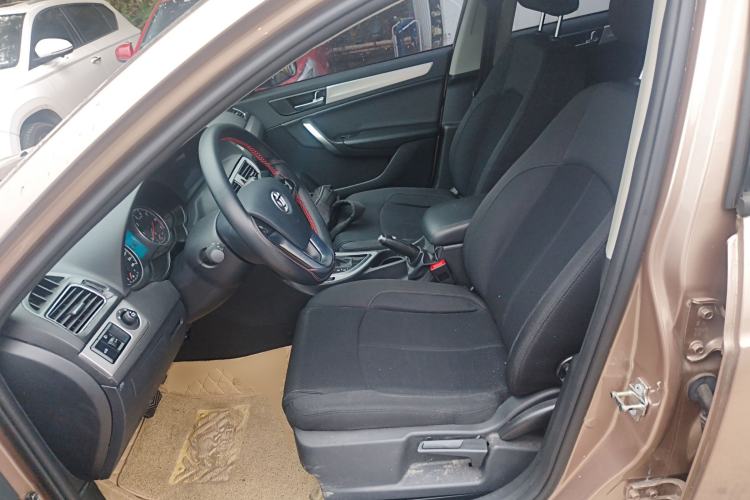 Used Brilliance H530 2017 1.6L Automatic Comfort Model Left Front Seat