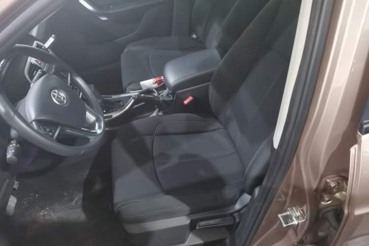 Used Brilliance H530 2017 1.6L Automatic Comfort Model Left Front Seat
