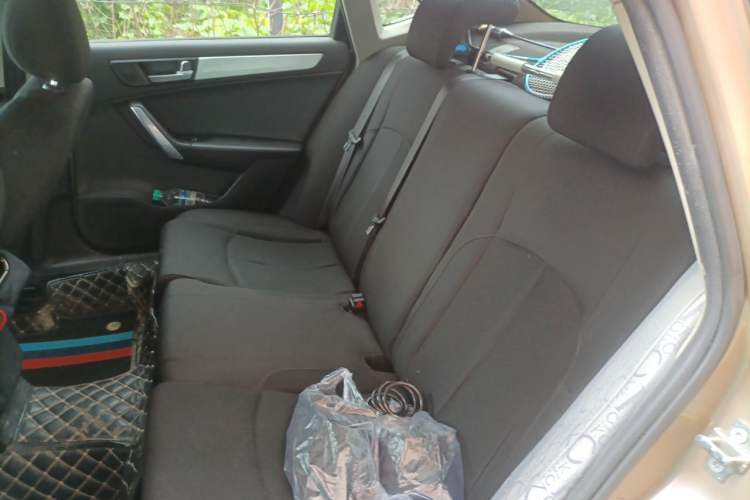 Used Brilliance H530 2017 1.6L Automatic Comfort Model Left Rear Seat