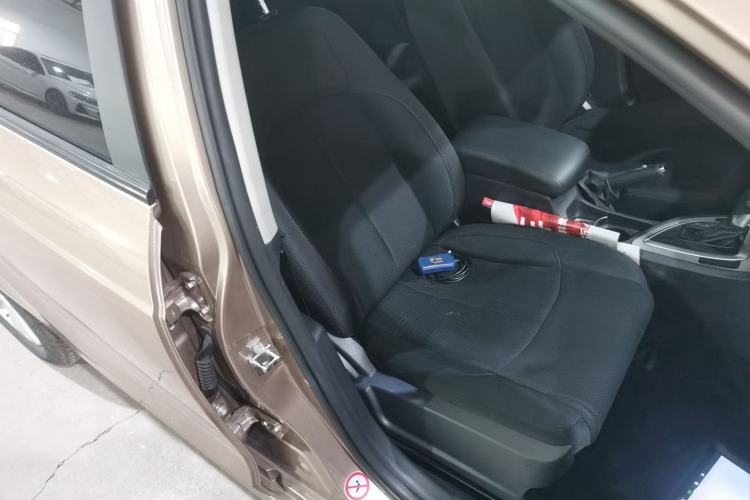 Used Brilliance H530 2017 1.6L Automatic Comfort Model Right Front Seat