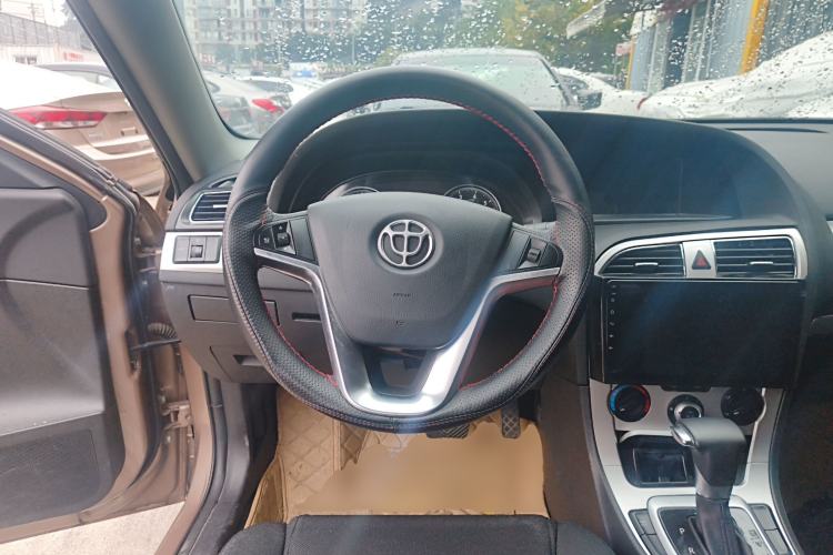 Used Brilliance H530 2017 1.6L Automatic Comfort Model Steering Wheel