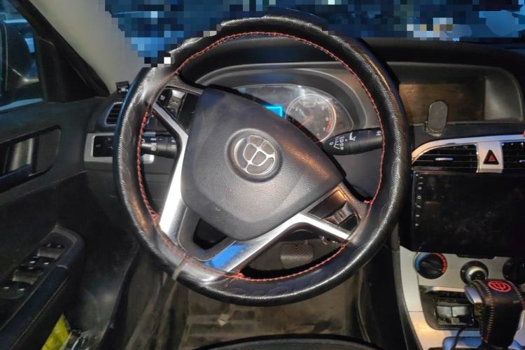 Used Brilliance H530 2017 1.6L Automatic Comfort Model Steering Wheel