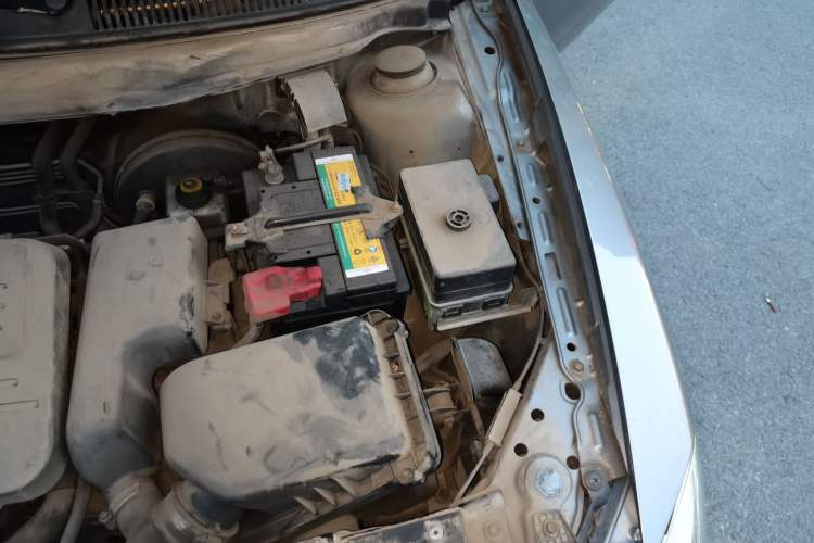 Used Brilliance H530 2017 1.6L Automatic Comfort Model Engine Bay Left