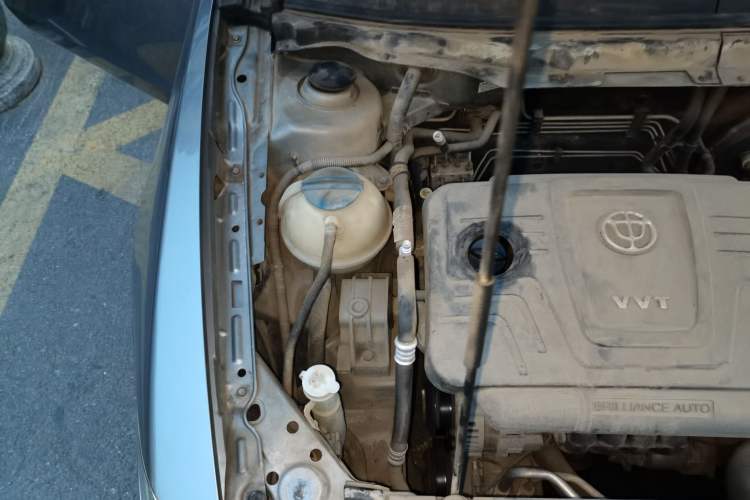 Used Brilliance H530 2017 1.6L Automatic Comfort Model Engine Bay Right
