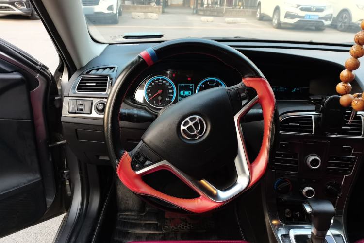 Used Brilliance H530 2017 1.6L Automatic Comfort Model Steering Wheel