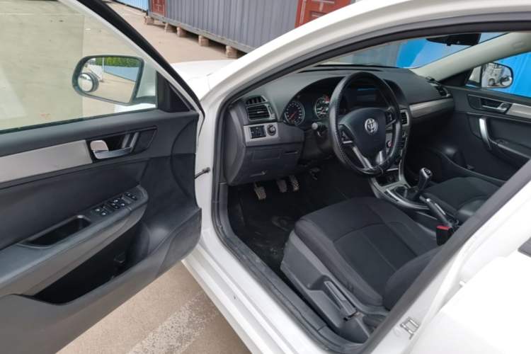 Used Brilliance H530 2017 1.6L Manual Comfort Model Driver Seat