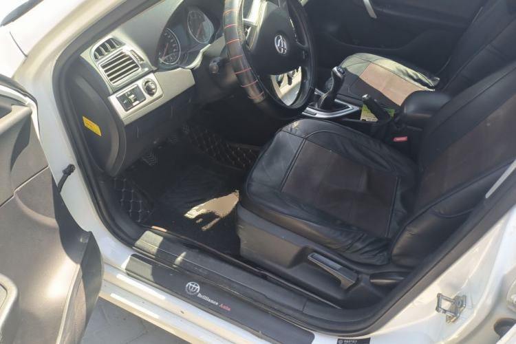 Used Brilliance H530 2017 1.6L Manual Comfort Model Driver Seat