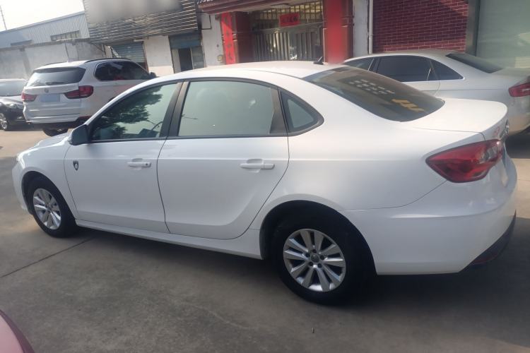Used Brilliance H530 2017 1.6L Manual Comfort Model Exterior 5