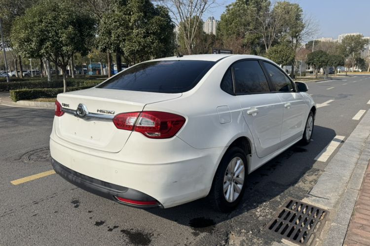 Used Brilliance H530 2017 1.6L Manual Comfort Model Exterior 8