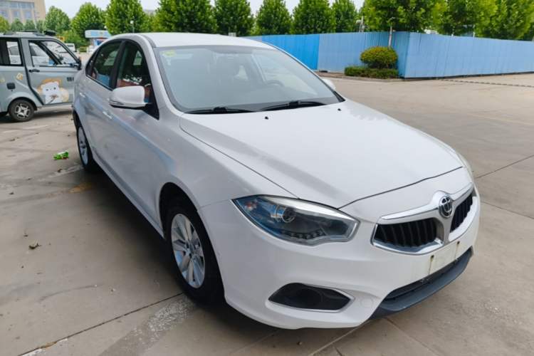 Used Brilliance H530 2017 1.6L Manual Comfort Model Front Right 45 Deg