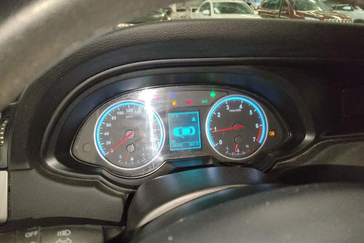 Used Brilliance H530 2017 1.6L Manual Comfort Model Instrument Cluster