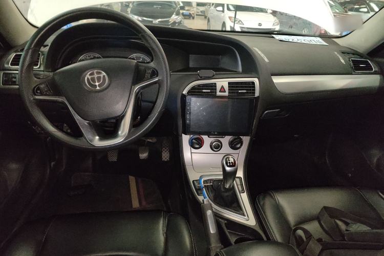 Used Brilliance H530 2017 1.6L Manual Comfort Model Interior 2