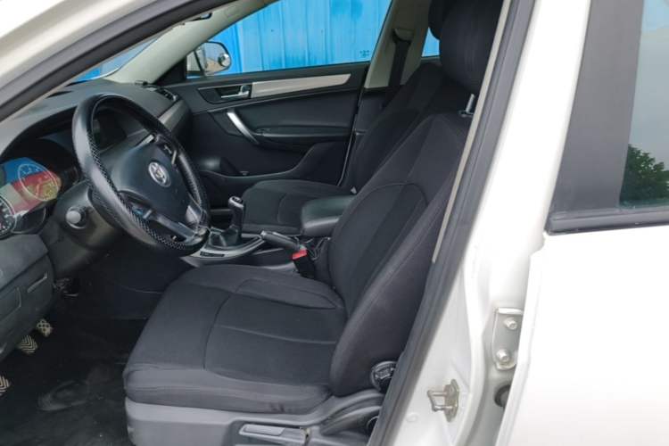 Used Brilliance H530 2017 1.6L Manual Comfort Model Left Front Seat