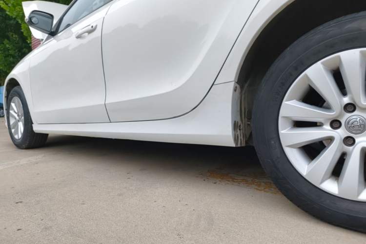 Used Brilliance H530 2017 1.6L Manual Comfort Model Left Side Sill