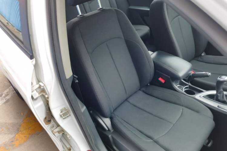 Used Brilliance H530 2017 1.6L Manual Comfort Model Right Front Seat