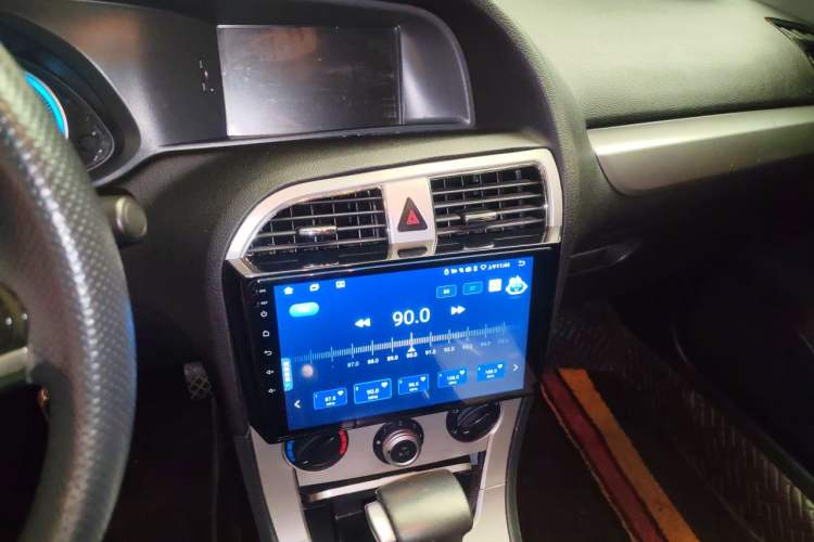 Used Brilliance H530 2017 1.6L Automatic Comfort Model Audio And AC Panel