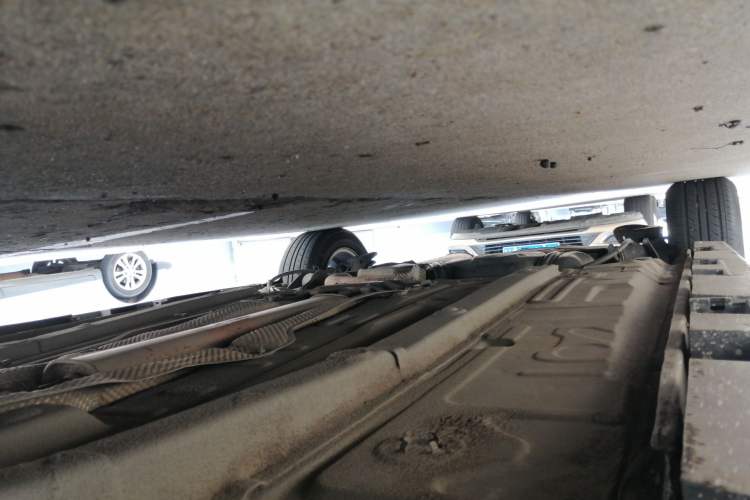Used Brilliance H530 2017 1.6L Automatic Comfort Model Chassis Front Right