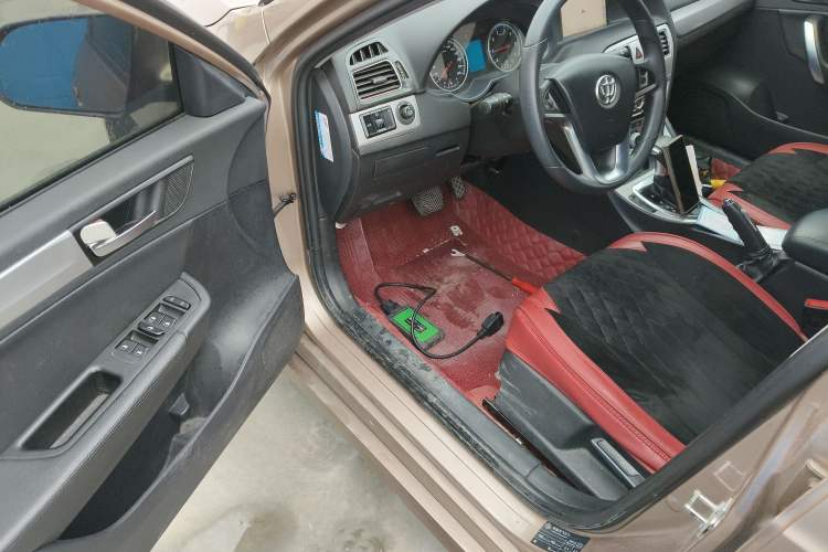Used Brilliance H530 2017 1.6L Automatic Comfort Model Driver Seat