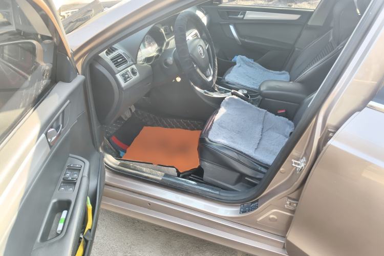Used Brilliance H530 2017 1.6L Automatic Comfort Model Driver Seat