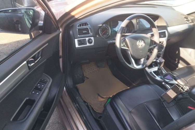 Used Brilliance H530 2017 1.6L Automatic Comfort Model Driver Seat