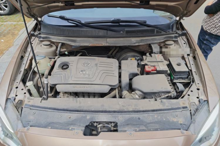 Used Brilliance H530 2017 1.6L Automatic Comfort Model Engine Bay