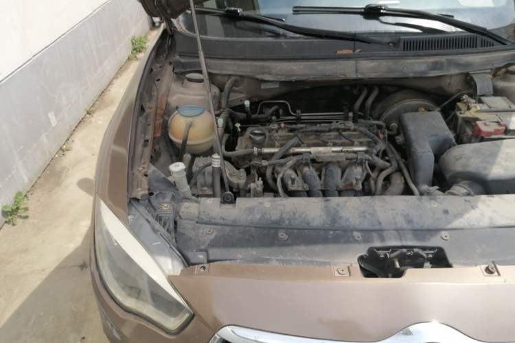 Used Brilliance H530 2017 1.6L Automatic Comfort Model Engine Bay Right