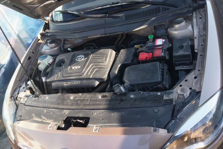 Used Brilliance H530 2017 1.6L Automatic Comfort Model Engine Bay