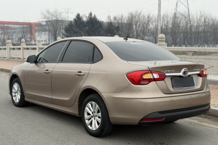 Used Brilliance H530 2017 1.6L Automatic Comfort Model Exterior 3