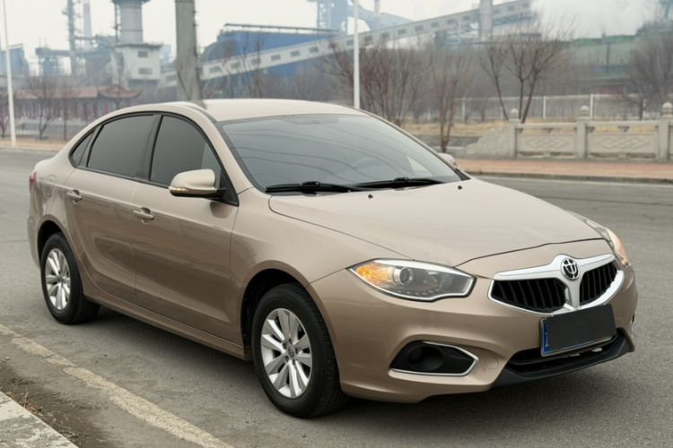 Used Brilliance H530 2017 1.6L Automatic Comfort Model Exterior 5