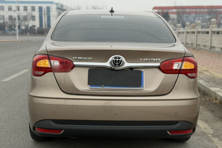 Used Brilliance H530 2017 1.6L Automatic Comfort Model Exterior 6