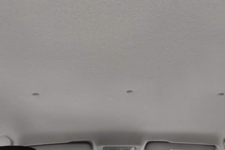 Used Brilliance H530 2017 1.6L Automatic Comfort Model Headliner