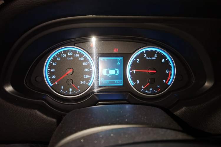 Used Brilliance H530 2017 1.6L Automatic Comfort Model Instrument Cluster