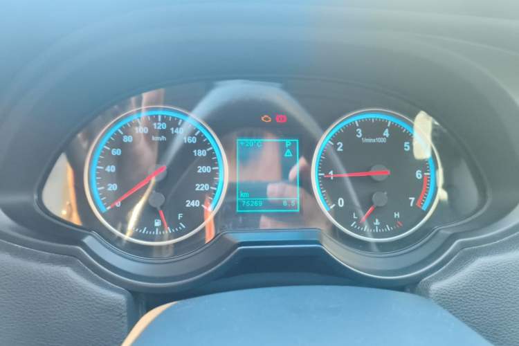 Used Brilliance H530 2017 1.6L Automatic Comfort Model Instrument Cluster