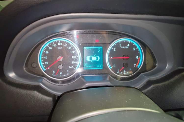 Used Brilliance H530 2017 1.6L Automatic Comfort Model Instrument Cluster