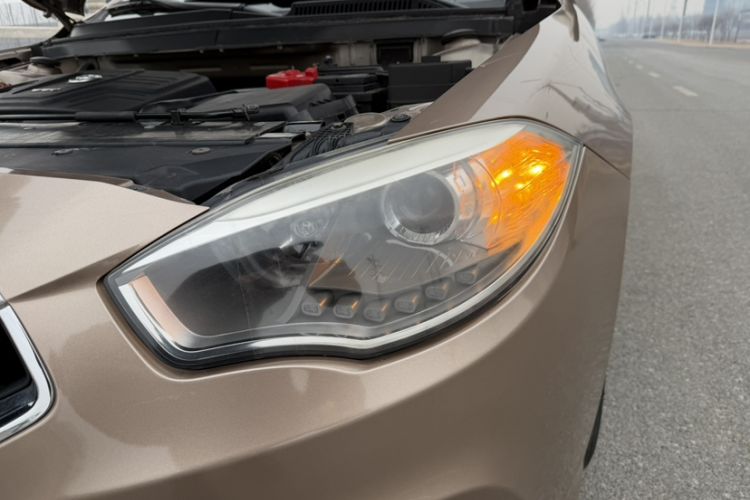 Used Brilliance H530 2017 1.6L Automatic Comfort Model Left Front Headlight