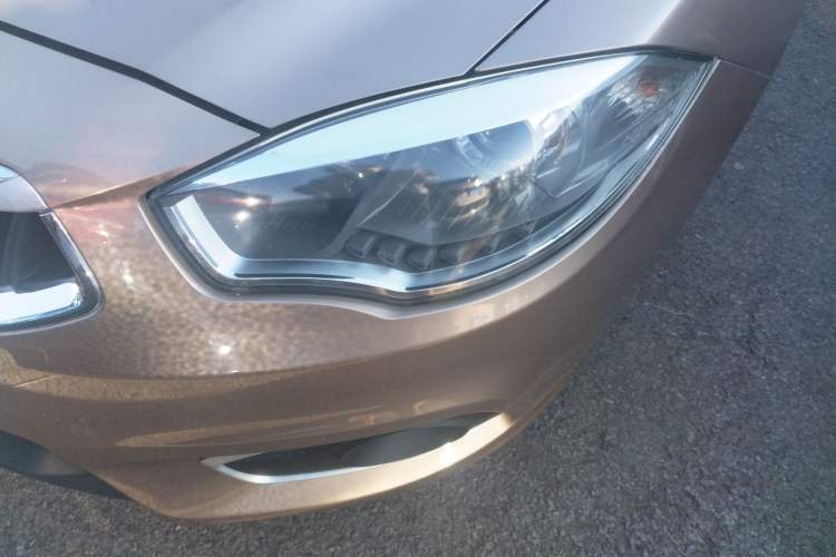 Used Brilliance H530 2017 1.6L Automatic Comfort Model Left Front Headlight