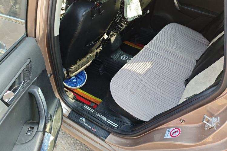 Used Brilliance H530 2017 1.6L Automatic Comfort Model Left Rear Seat