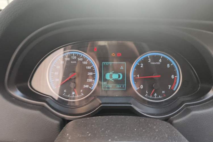 Used Brilliance H530 2017 1.6L Manual Comfort Model Odometer Close Up