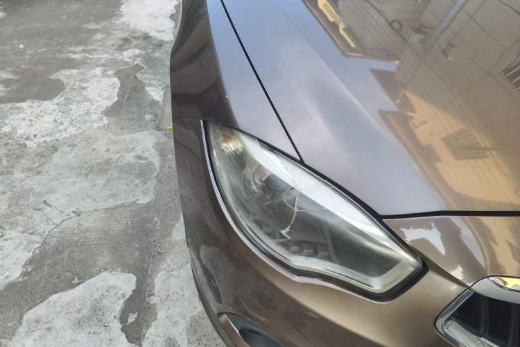 Used Brilliance H530 2017 1.6L Manual Comfort Model Right Front Headlight