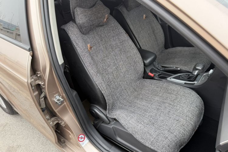 Used Brilliance H530 2017 1.6L Automatic Comfort Model Right Front Seat