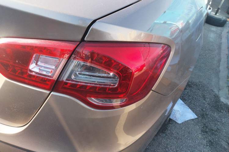 Used Brilliance H530 2017 1.6L Automatic Comfort Model Right Rear Taillight