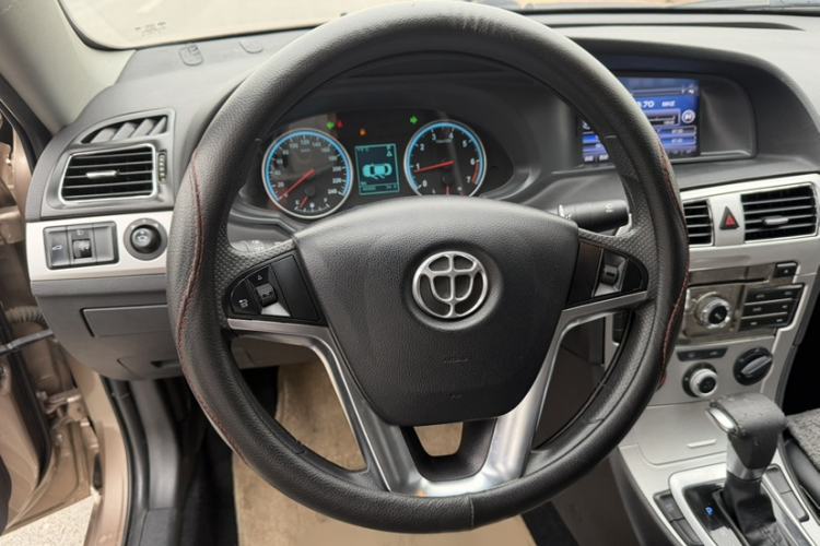Used Brilliance H530 2017 1.6L Automatic Comfort Model Steering Wheel