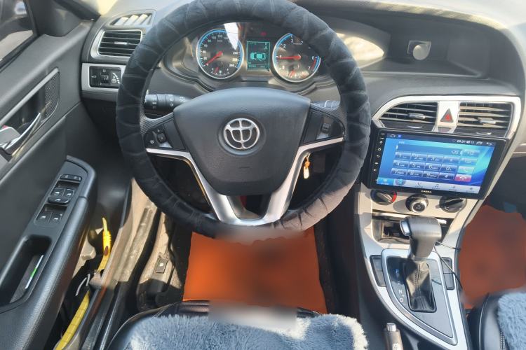 Used Brilliance H530 2017 1.6L Automatic Comfort Model Steering Wheel